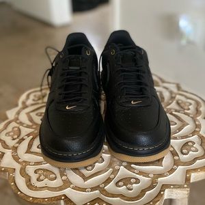 Nike Air Force 1 luxe low